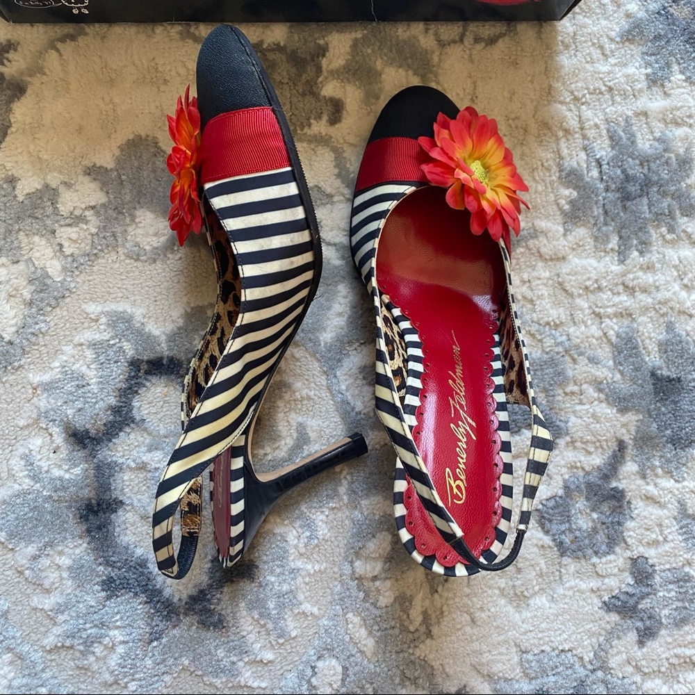 Beverly Feldman closed toe high heeled sling back shoes